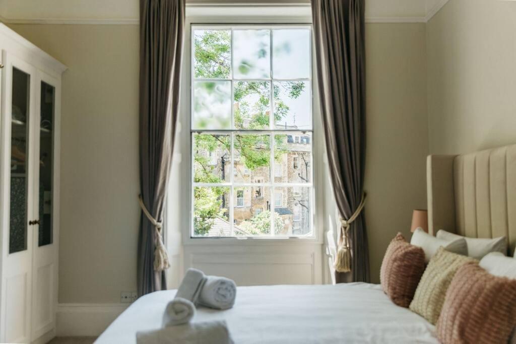 Luxury, Central, Sun-Filled 3 Bed Haven In Bath Exterior photo