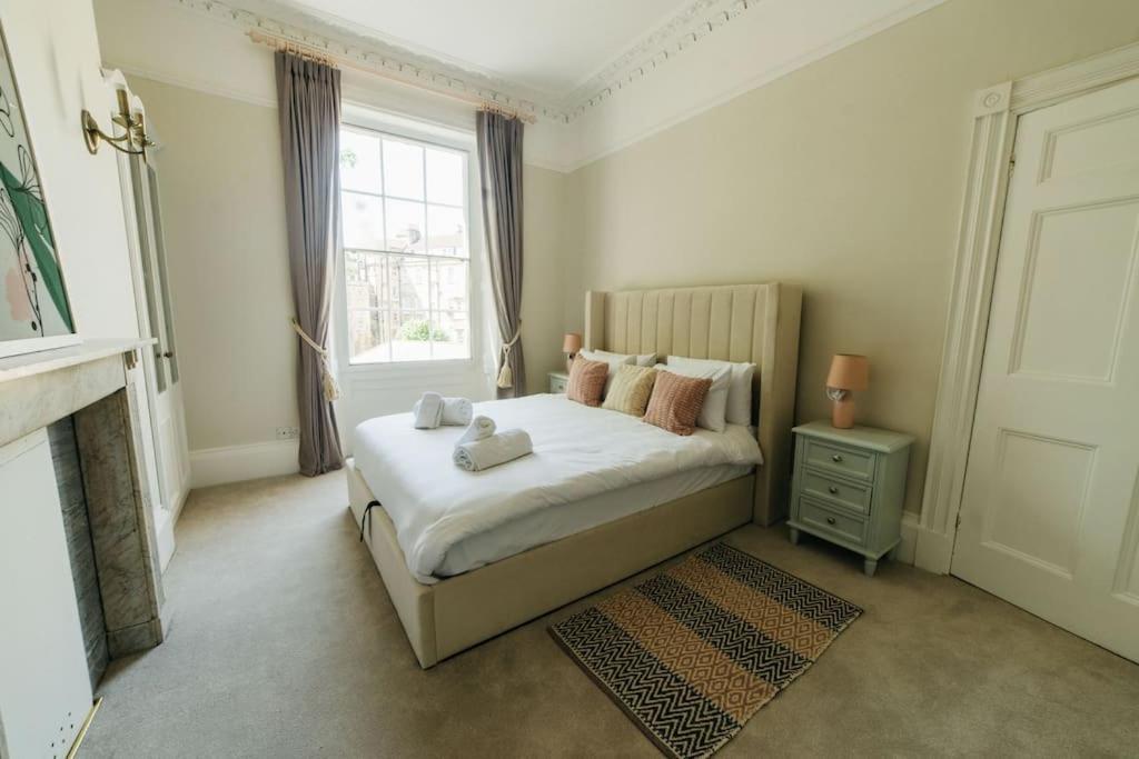 Luxury, Central, Sun-Filled 3 Bed Haven In Bath Exterior photo
